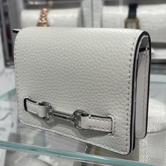 MICHAEL KORS Carson Small Pebbled Leather Wallet
Optic White 
NWT - Picture 14 of 16